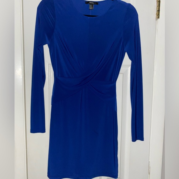 Tight dress makes you look snatched so flattering (BRAND NEW PERFECT CONDITIONS) - Picture 2 of 7